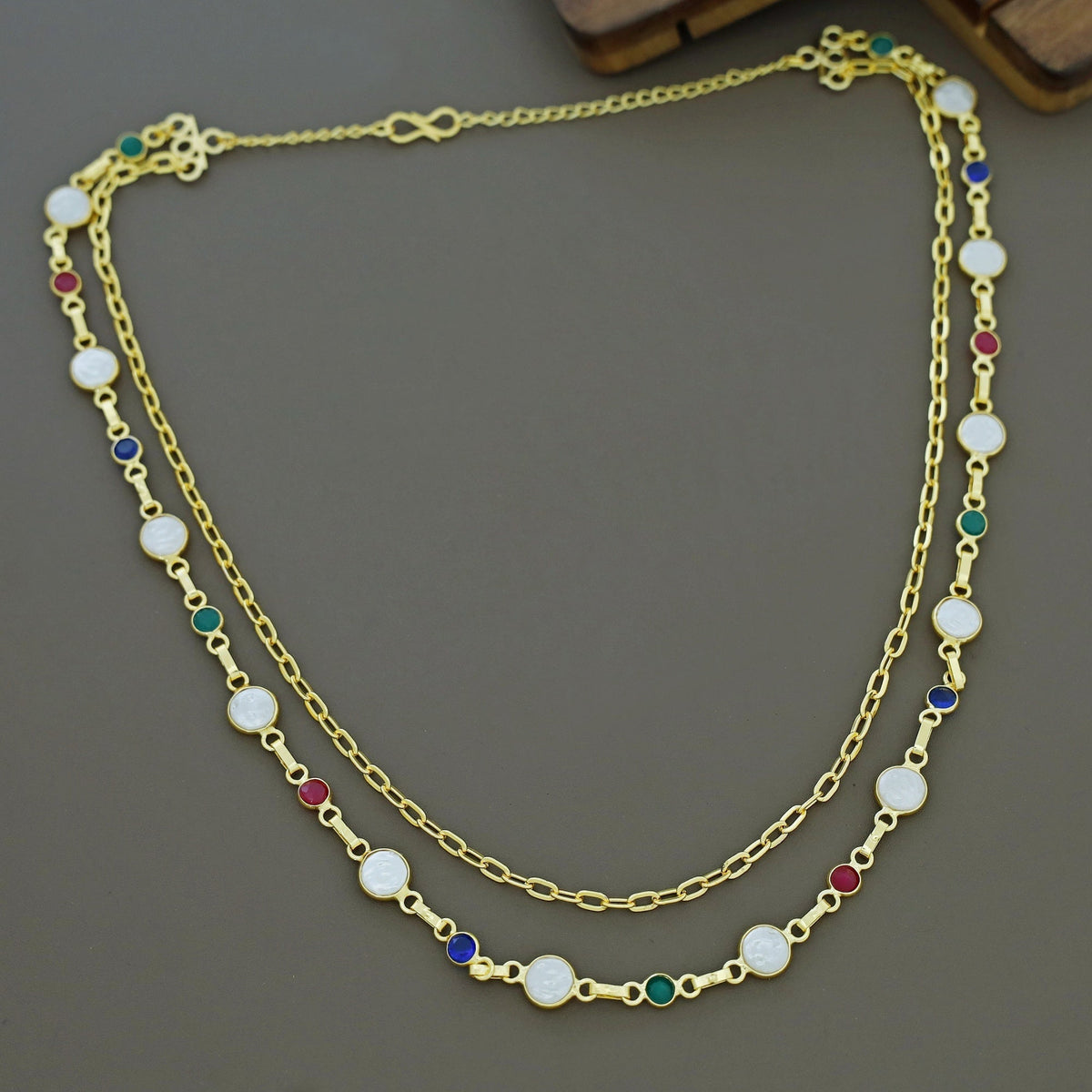 Glossy Baroque Neckpiece